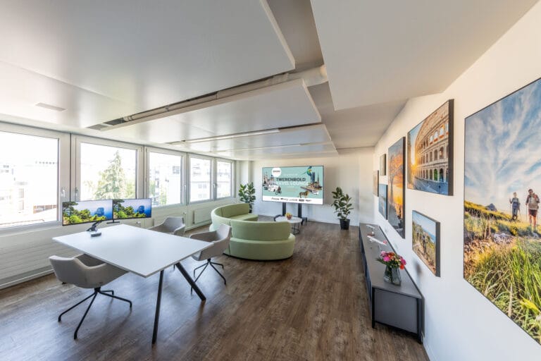 02.07.2025 - Twerenbold Reisen Gruppe stärkt Visibilität in Zürich